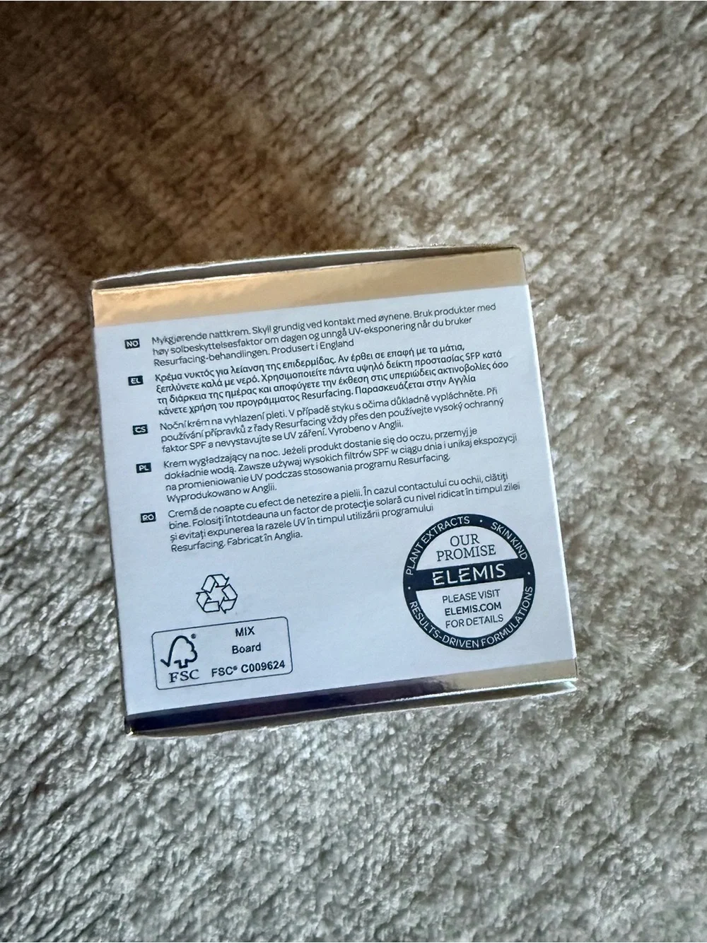 ELEMIS Dynamic Resurfacing Night Cream - White & Silver Packaging